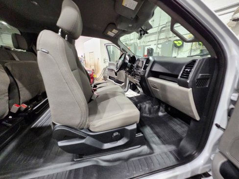 Used 2017 Ford F150 XLT w/ Equipment Group 301A Mid image 11