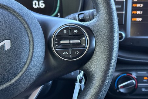 Used 2023 Kia Soul LX w/ LX Technology Package image 27