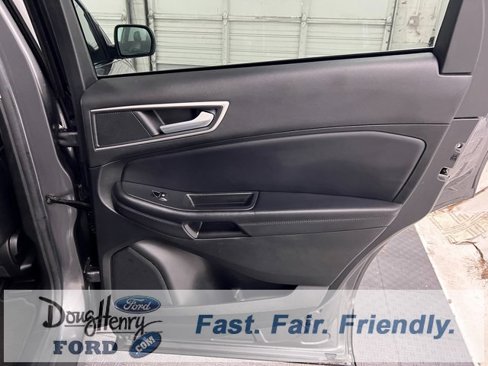 Used 2023 Ford Edge SEL image 34
