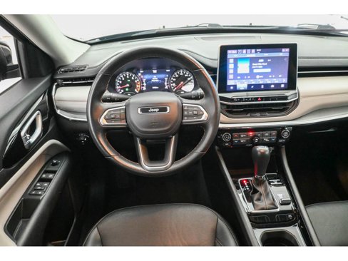 Used 2022 Jeep Compass Limited image 27