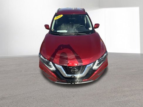Used 2018 Nissan Rogue SV w/ Premium Package image 32