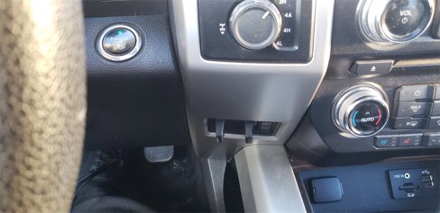 Used 2015 Ford F150 Lariat w/ Equipment Group 502A Luxury image 20