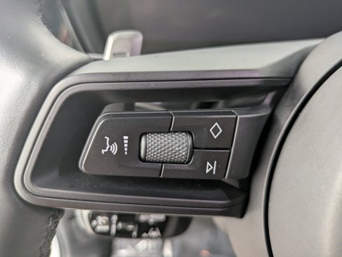 Certified 2024 Porsche Cayenne image 12