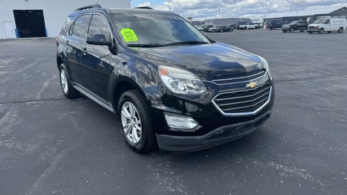 Used 2017 Chevrolet Equinox LT w/ Convenience Package image 2