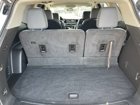 Used 2019 Buick Enclave Essence image 26