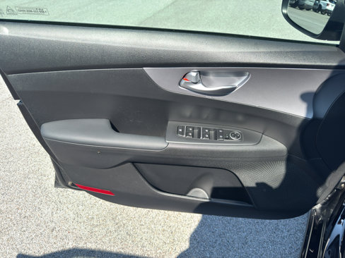 Certified 2023 Kia Forte LXS w/ LXS Technology Package image 21