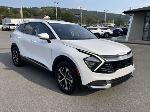 Used 2023 Kia Sportage EX image 5