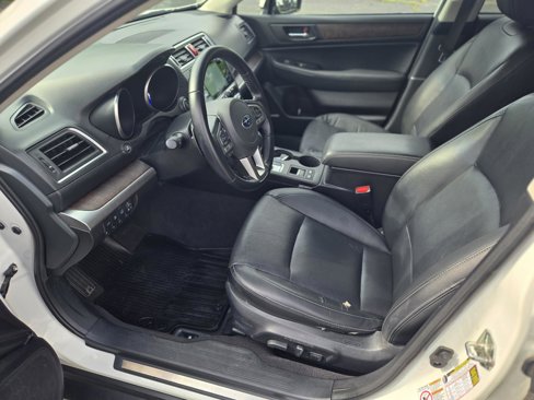 Used 2016 Subaru Outback 3.6R Limited image 9
