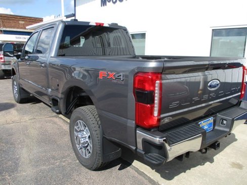 New 2026 Ford F350 Lariat w/ FX4 Off-Road Package image 7