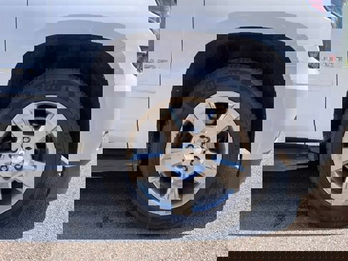 Used 2019 Chevrolet Tahoe LS w/ All-Season Package image 15