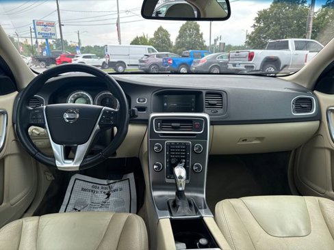 Used 2013 Volvo S60 T5 image 23