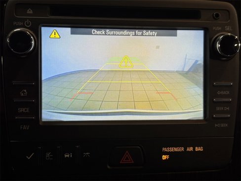 Used 2017 Chevrolet Traverse LT image 5