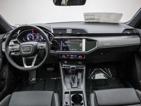 New 2025 Audi Q3 2.0T Premium image 12