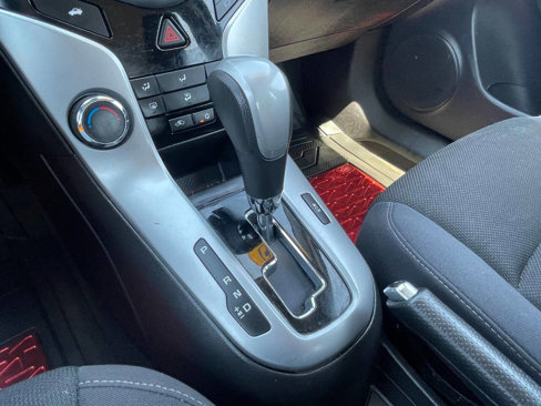 Used 2016 Chevrolet Cruze LT image 16