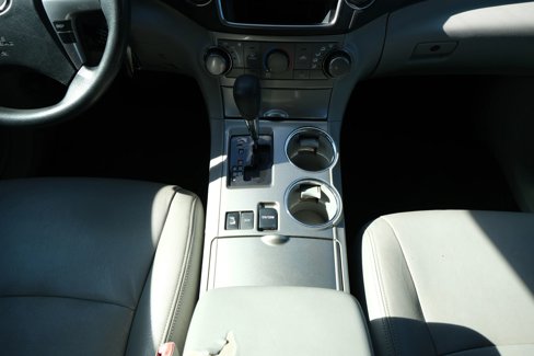 Used 2013 Toyota Highlander 4WD image 24