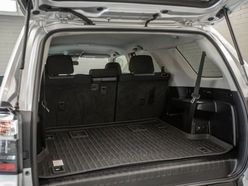 Used 2017 Toyota 4Runner SR5 image 27