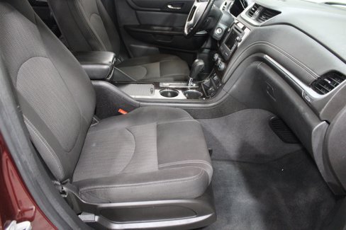 Used 2017 Chevrolet Traverse LT image 28