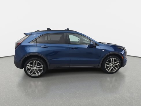 Used 2019 Cadillac XT4 Sport image 2