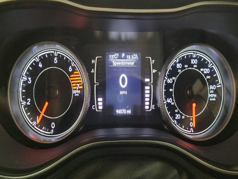 Used 2019 Jeep Cherokee Latitude w/ Popular Appearance Group image 23