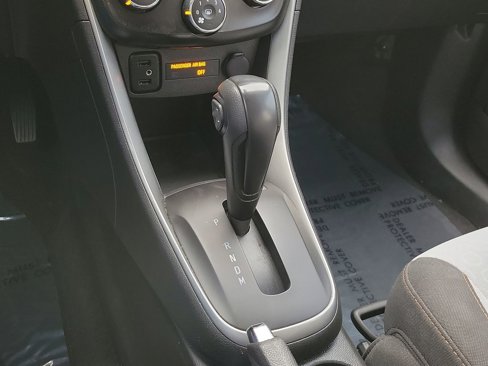Used 2020 Chevrolet Trax LS w/ Tint and Cruise Package image 17