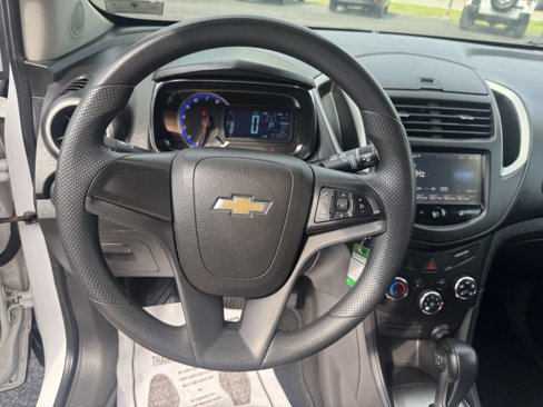 Used 2016 Chevrolet Trax LS image 16