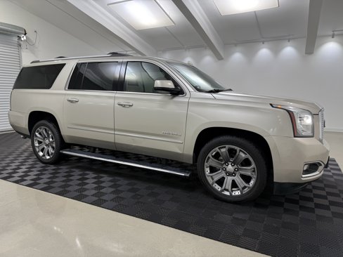 Used 2016 GMC Yukon XL Denali w/ Open Road Package image 1