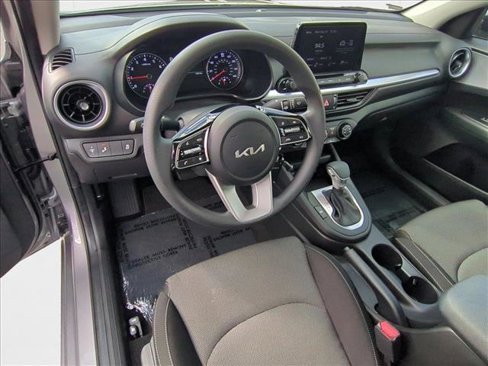Used 2023 Kia Forte LXS w/ LXS Technology Package image 10