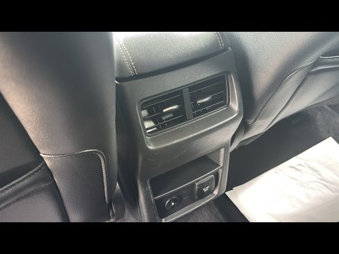 Used 2022 Ford Edge Titanium image 26