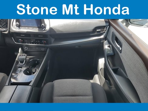 Used 2023 Nissan Rogue SV image 17