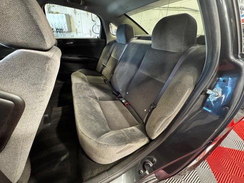 Used 2016 Chevrolet Impala LT image 12