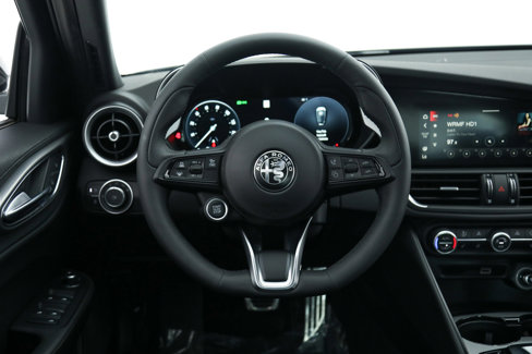 New 2025 Alfa Romeo Giulia w/ Driving Assist Package image 12
