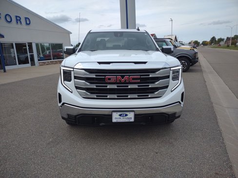 Used 2022 GMC Sierra 1500 SLE image 8