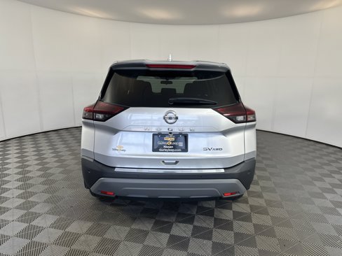 Used 2021 Nissan Rogue SV image 9