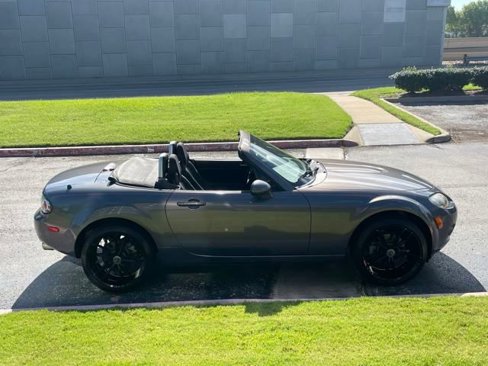 Used 2008 MAZDA MX-5 Miata Touring image 21