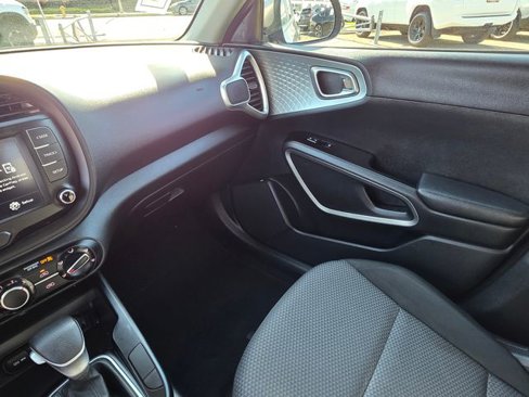 Used 2022 Kia Soul LX w/ Technology Package image 30