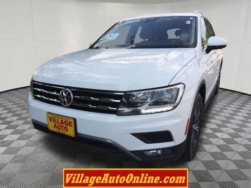 Used 2018 Volkswagen Tiguan SEL image 18