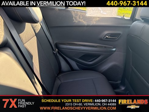 Certified 2022 Chevrolet Trax LT w/ LT Convenience Package image 30