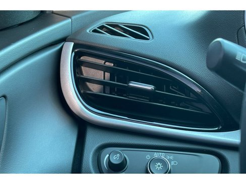 Used 2018 Chevrolet Volt LT image 28