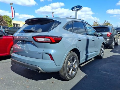 Used 2023 Ford Escape ST-Line w/ Tech Pack #1 image 5