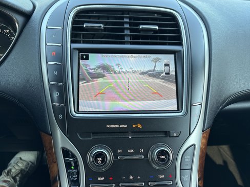 Used 2018 Lincoln MKX Reserve w/ Lincoln MKX Climate Package image 25