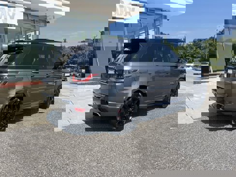 Used 2018 Land Rover Range Rover Sport HSE Dynamic image 8