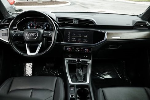 Used 2022 Audi Q3 2.0T Premium w/ Convenience Package image 26