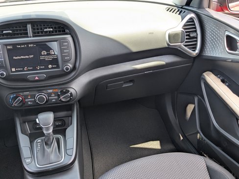 New 2025 Kia Soul LX image 17