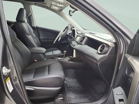 Used 2014 Toyota RAV4 Limited image 15