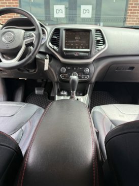 Used 2014 Jeep Cherokee Trailhawk w/ Leather Interior Group image 13
