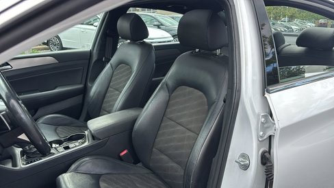 Used 2018 Hyundai Sonata Sport w/ Tech Package 05 image 10