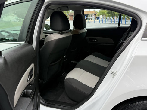 Used 2011 Chevrolet Cruze LS w/ Connectivity Package image 19