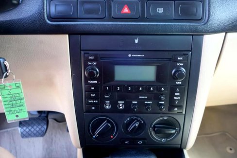 Used 2003 Volkswagen Golf GL image 16