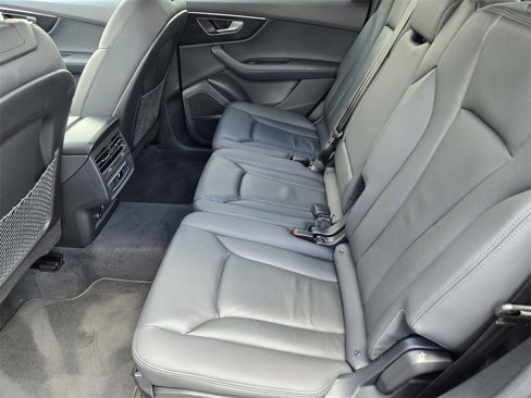 Used 2024 Audi Q7 3.0T Premium Plus image 29
