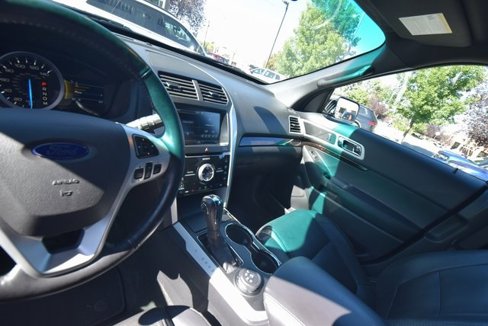 Used 2015 Ford Explorer Limited w/ Equipment Group 302A image 5